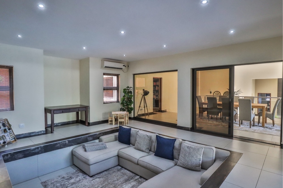 5 Bedroom Property for Sale in Xanadu Eco Park North West
